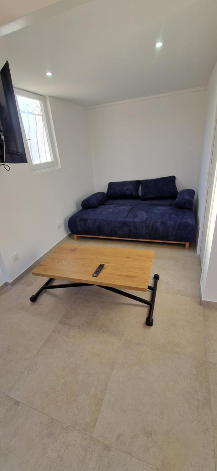 A 5min De La Apartment
